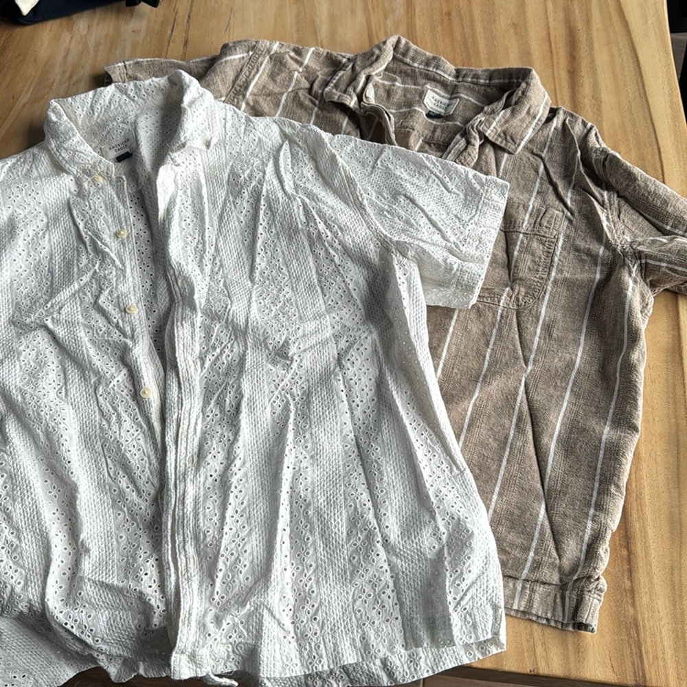 2/XL AMERICAN EAGLE SHIRT